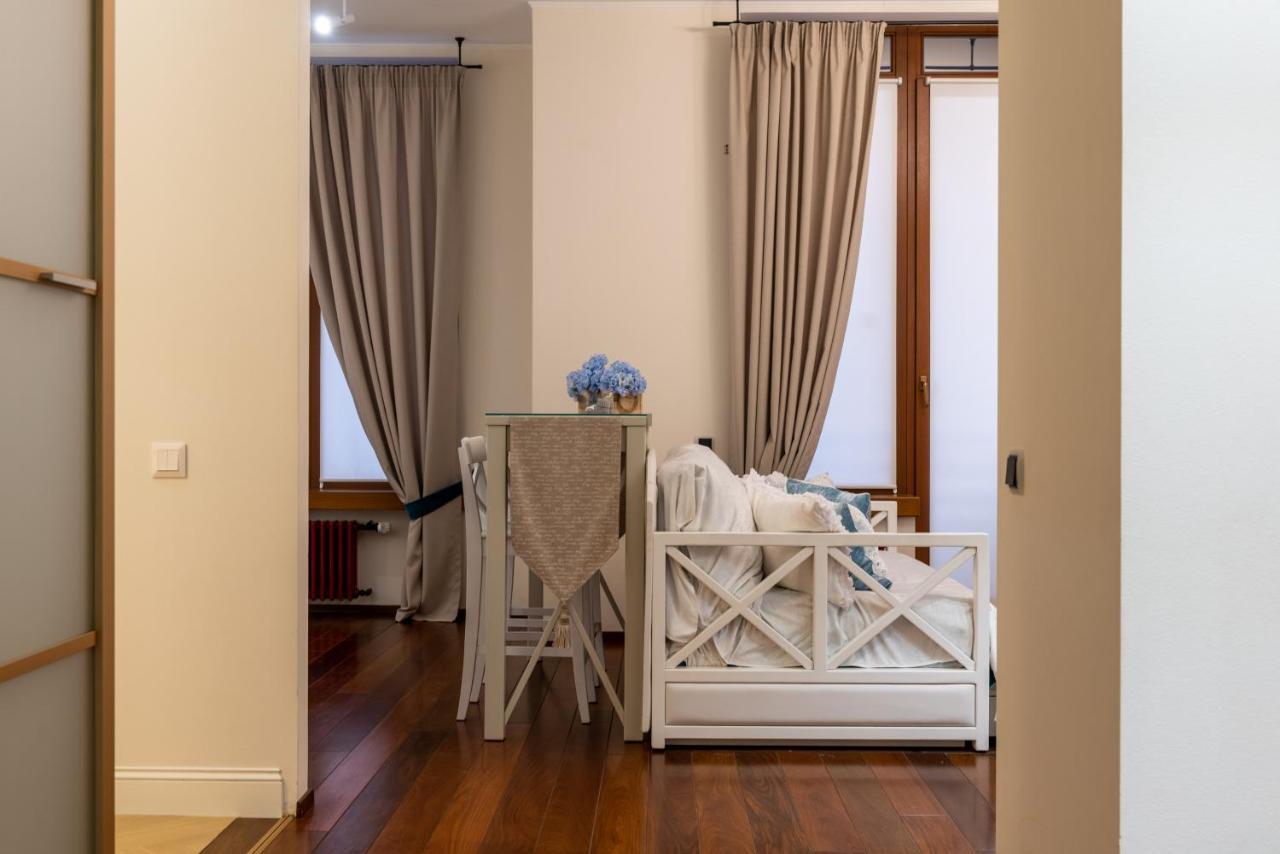 Your Home Away From Home Κίεβο Εξωτερικό φωτογραφία